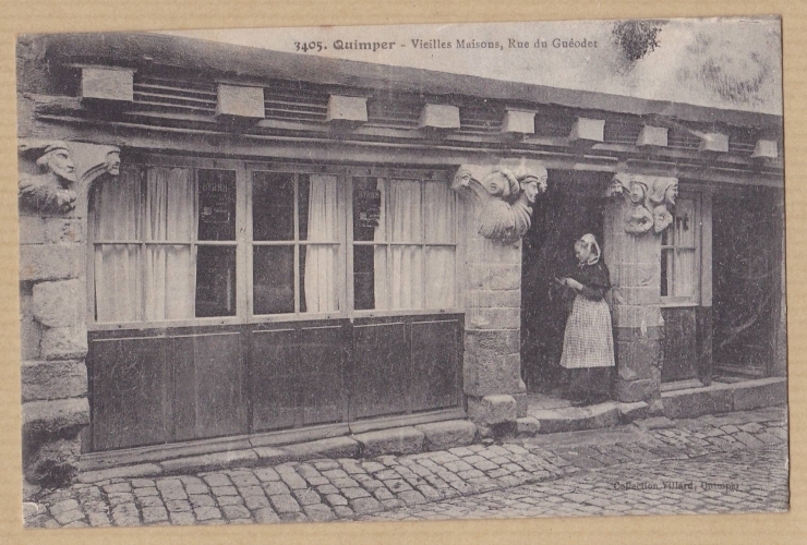 QUIMPER - vieilles maisons - rue du Guéodet