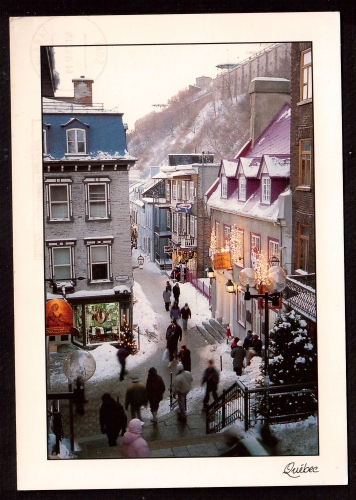 Canada  Cpm Quebec Le Petit Champlain au temps du Carnaval 