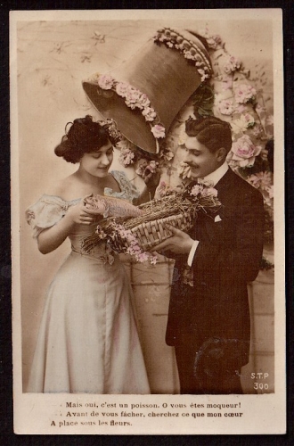 France CPA Pâques - Couple - poissons - cloche - fleurs