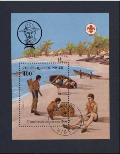 Niger - Y&T bloc 38 Obl le scoutisme - année 1982