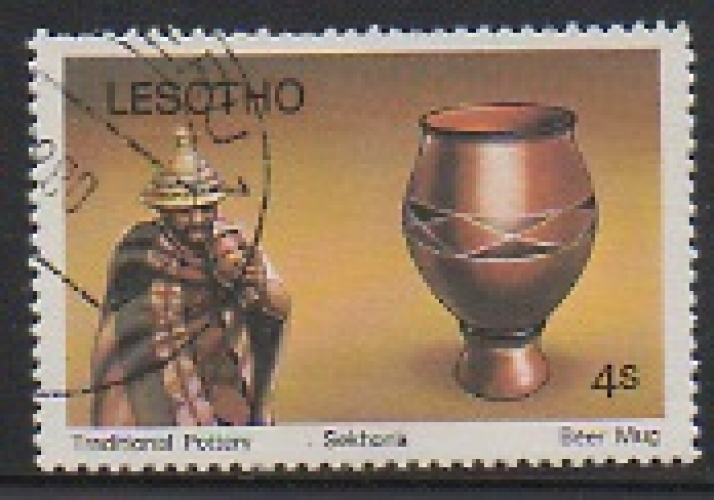 LESOTHO 1980 - POTERIE TRADITIONNELLE - YT : 401