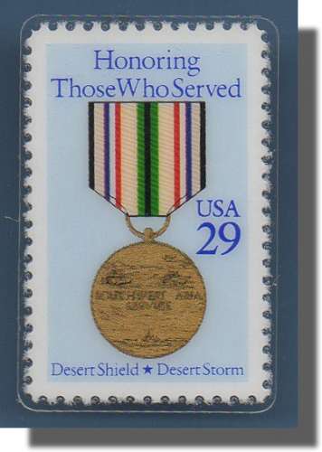 USA  PIN'S USPS MEDAILLE DESERT STORM TIMBRE STAMP