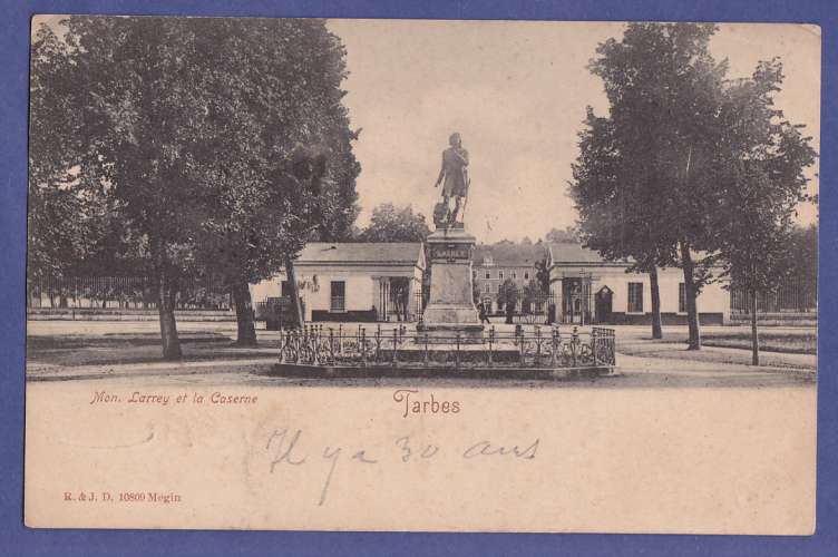 (65) -TARBES - monument larrey et la caserne -  circulee 