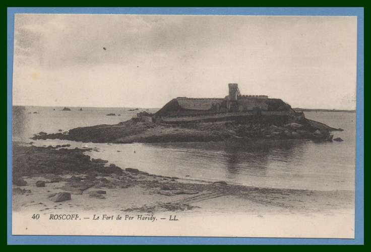 CPA ROSCOFF FORT DE PER HARIDY non  écrite TB 