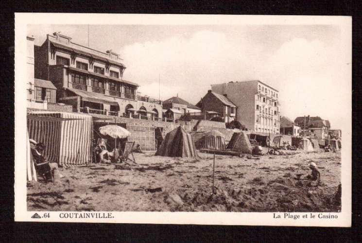 France Cpsm Coutainville  la Plage et le Casino 