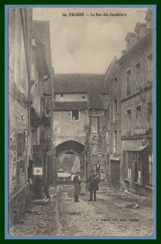  CPA FALAISE RUE DES CORDELIERS non écrite 