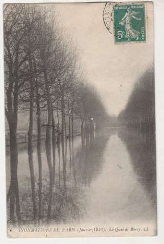 Cpa Inondations de Paris 1910  le Quai de Bercy