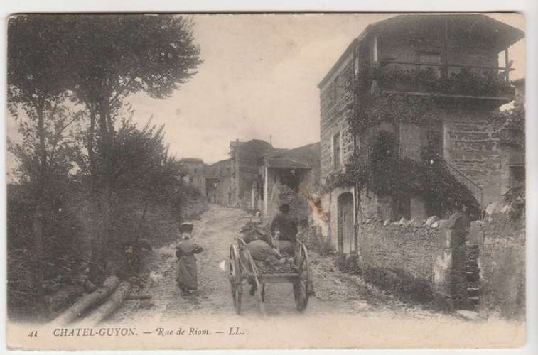 cpa 63 Chatel-Guyon Rue de Riom