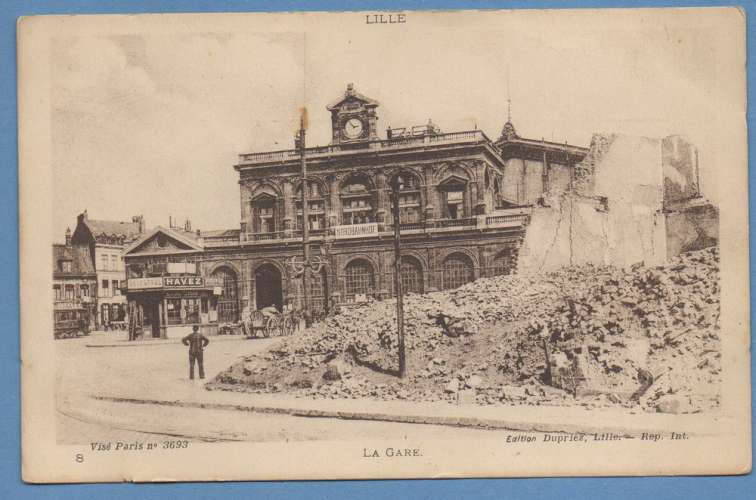 CPA LILLE  La Gare non écrite 