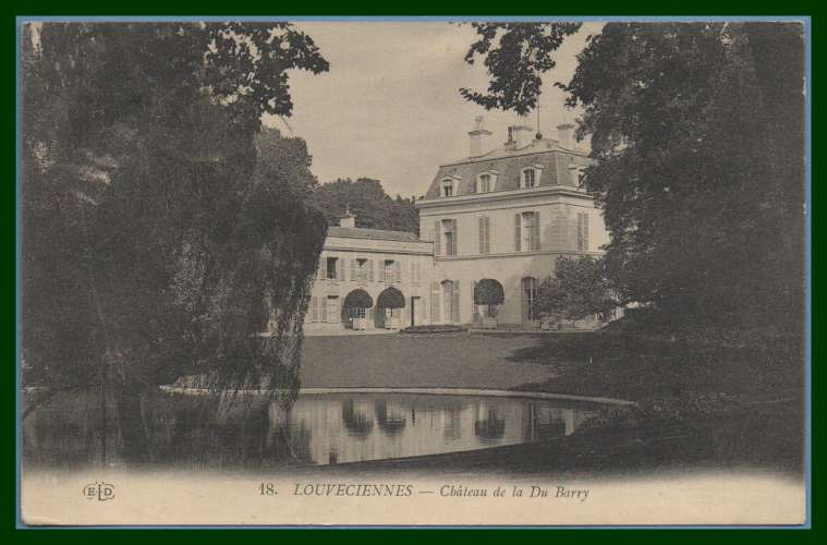 CPA  Louveciennes château voy non affranchie (léger pli voir BE)