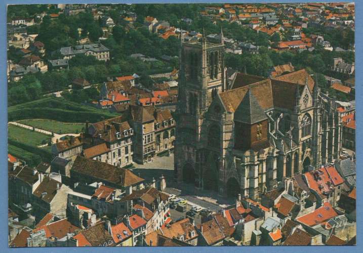 CPSM Meaux vue aérienne cathédrale non écrite