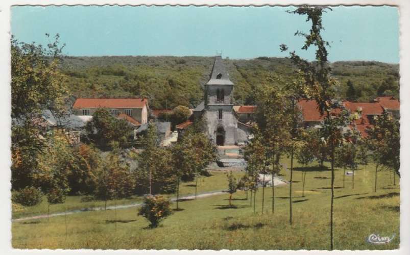 cpsm 87 Notre-Dame de Sauvagnac