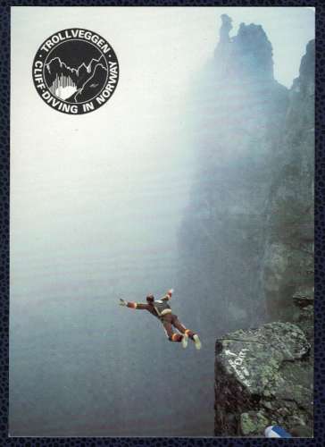 Norvège Carte Postale CP Postcard Cliff Diving Trollveggen