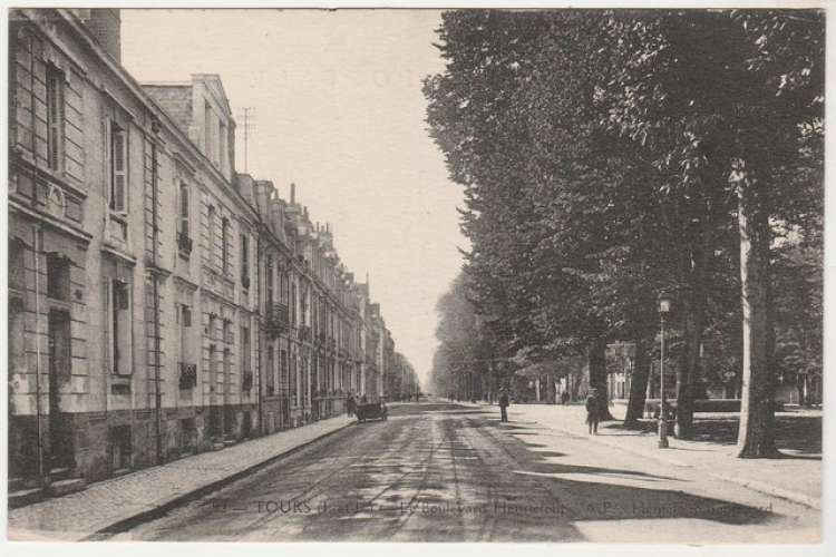 cpa 37 Tours Le Boulevard Heurteloup