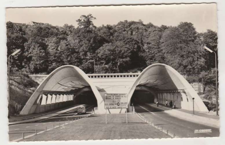 cpsm 76 Le havre  Le tunnel Genner