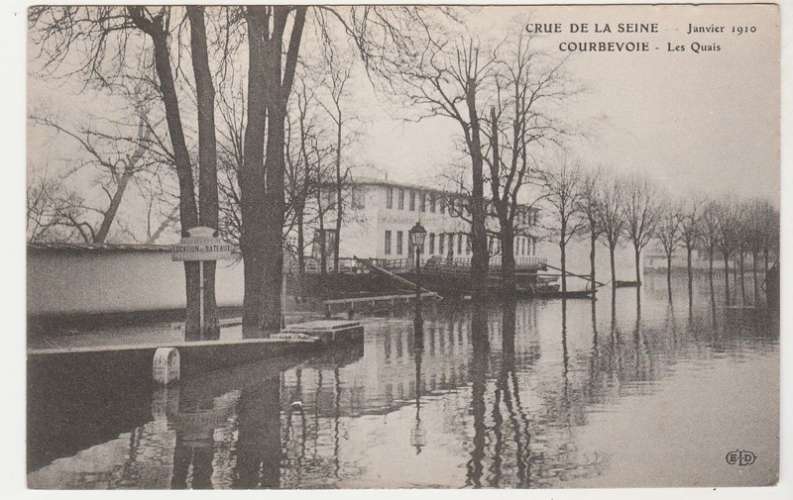 cpa 92 Courbevoie Crue de la Seine 1910 Les Quais 