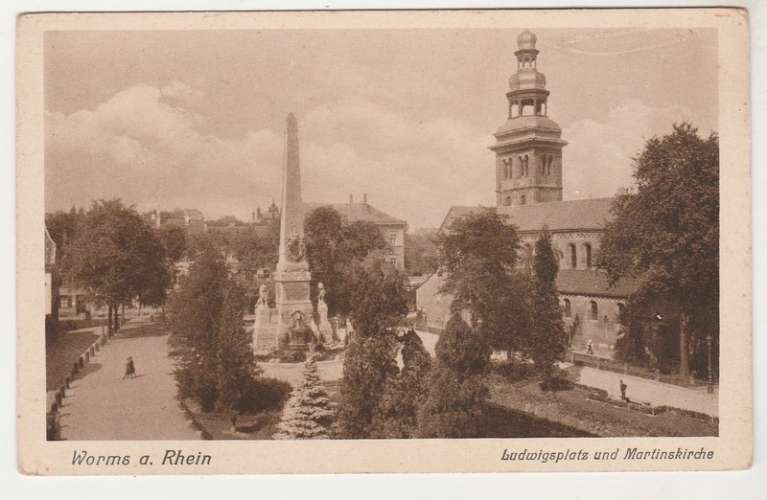 cpsm Allemagne Worms a. R  Ludwigsplatz und Martinkirche