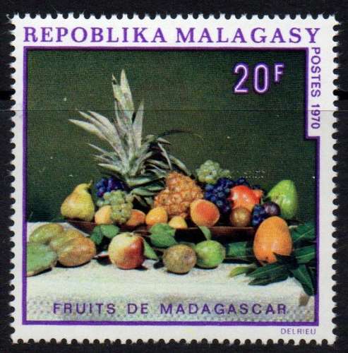 Madagascar N° 476 * Fruits