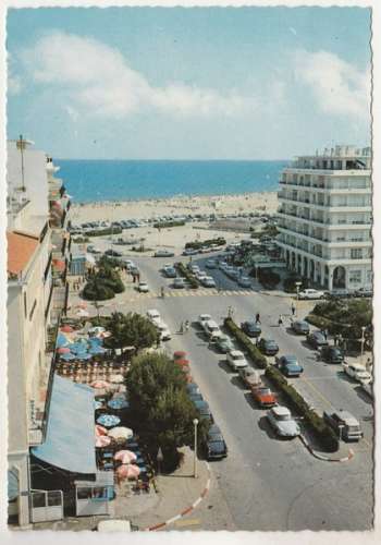 cpsm 66 Canet-Plage Le Boulevard . La Plage  ( automobiles )