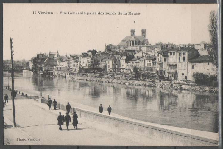 Verdun - Vue Générale prise des bords de la Meuse