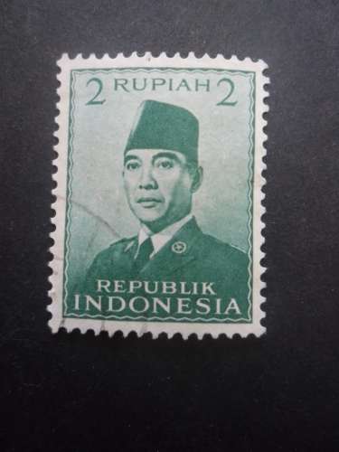 INDONESIE N°37 président Sukarno oblitéré