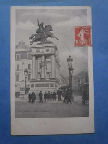 63-CLERMONT-FERRAND place de Jaude , monument de Vercingétorix 