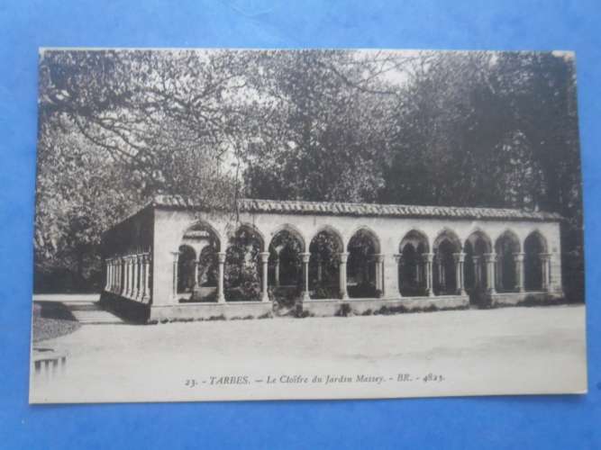 65-TARBES le cloitre du jardin Massey