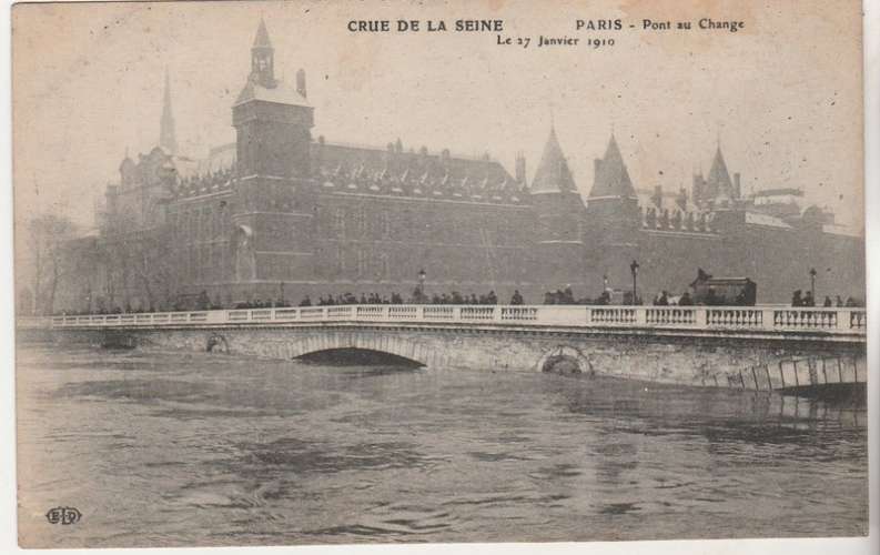   cpa Inondations de Paris 1910  Paris Pont au Change