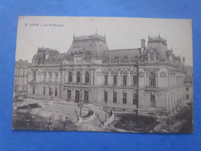 69-LYON la préfecture , écrite en 1915