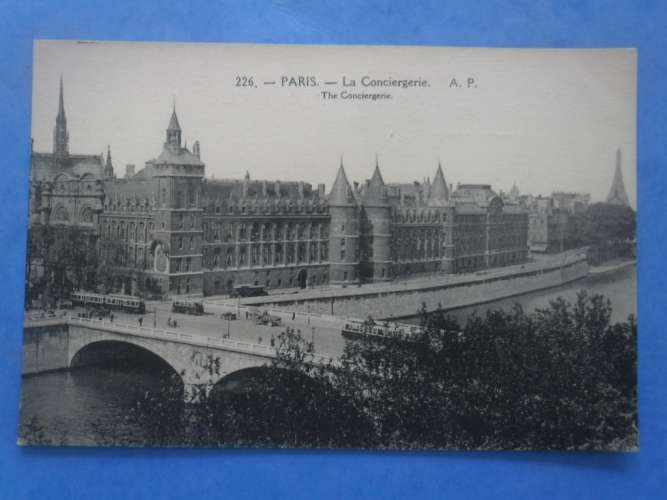 75-PARIS la conciergerie , dos vert