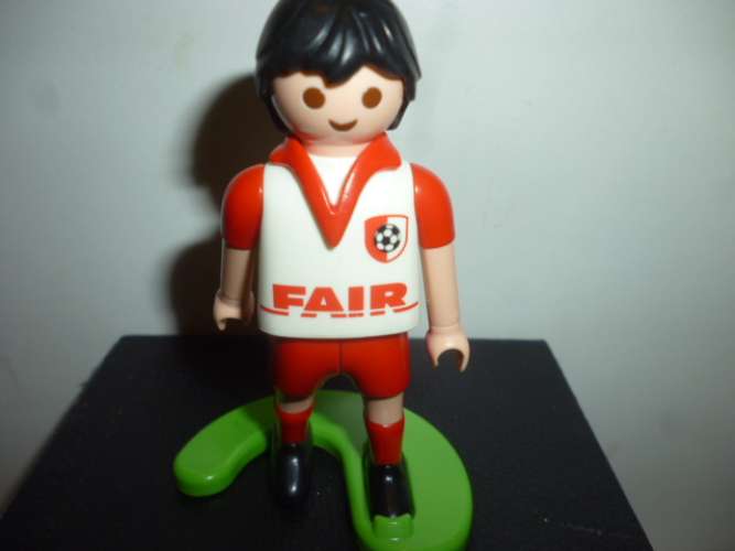 Figurine footballeur maillot blanc N°13 / Playmobil