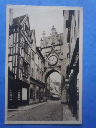 89-AUXERRE porte de l'horloge