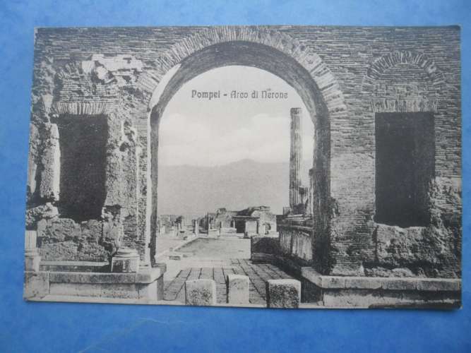 ITALIE-POMPEI arco di Nerone