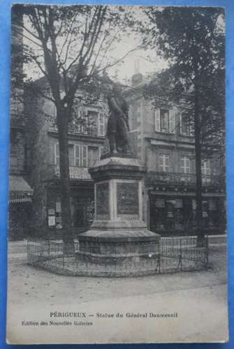 24-PERIGUEUX statue du Général Daumesnil , écrite en 1915