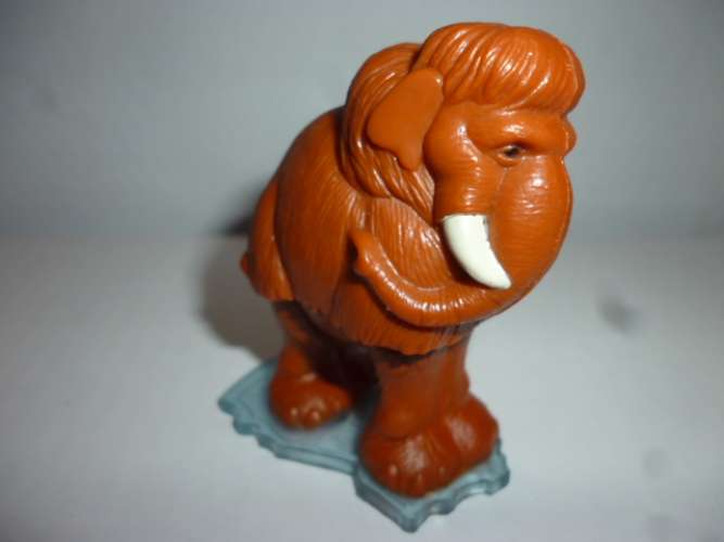 Figurine Mamouth / Freres des ours / Disney / Nestlé / 2003