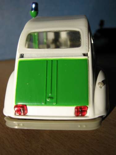 Citroën 2 CV - Police Allemande - Echelle 1/43 ème