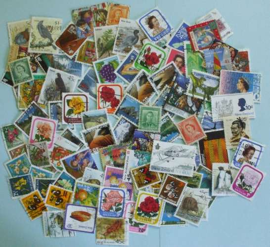 NOUVELLE ZELANDE COLLECTION 100 timbres différents 