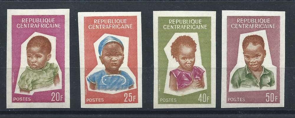 Centrafrique N°37/40* (MH) 1964 N. Dentelé - Enfants