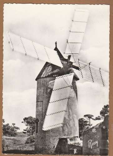 cpsm 85 Noirmoutier Un vieux moulin de la Guérinière