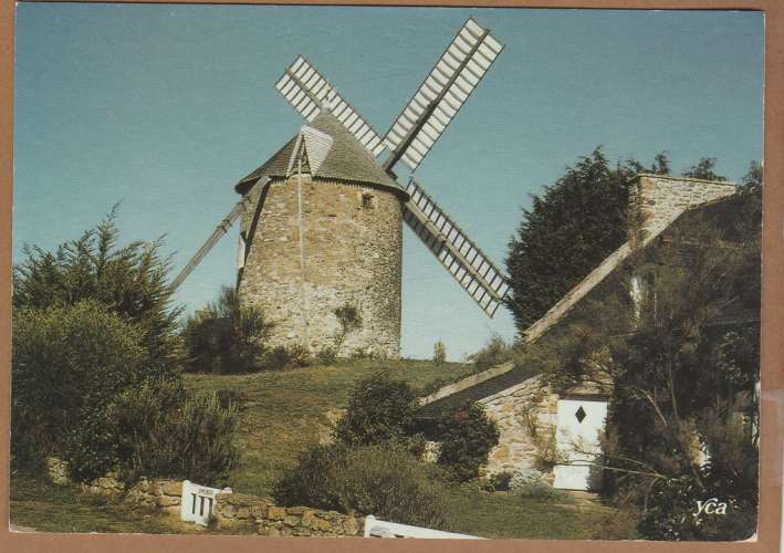 cpm  22 ( Lancieux ) Le Vieux Moulin du Buglais 