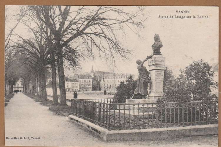 cpa 56 Vannes  Statue de Lesage sur la Rabine