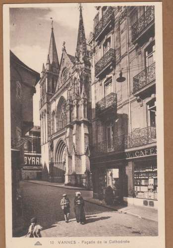 cpsm 56 Vannes  Façade de la Cathédrale 