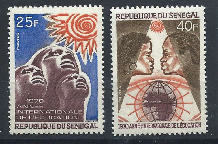 Sénégal N°337/38** (MNH) 1970 - Année Internationale de l’Éducation 