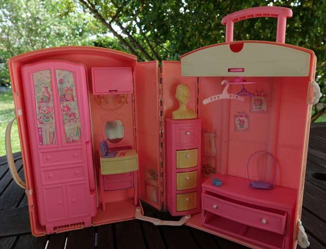 1995 valise chambre de Barbie traveling house