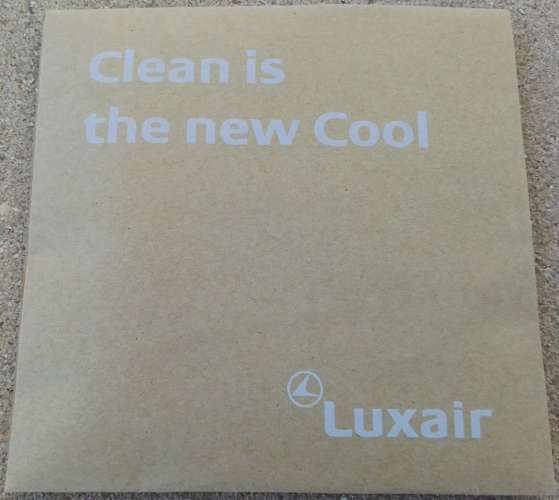 Luxair Pochette Traveller Kit Hygiène Clean is the new Cool