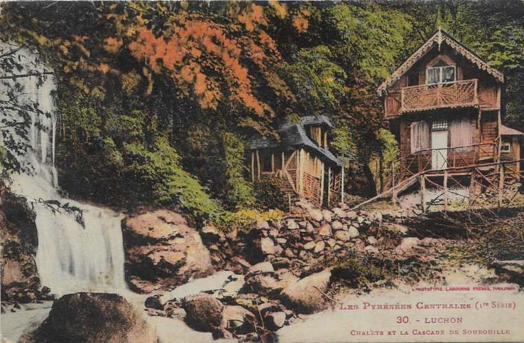 CPA - LUCHON. - Chalets et Cascade de Sourouille.