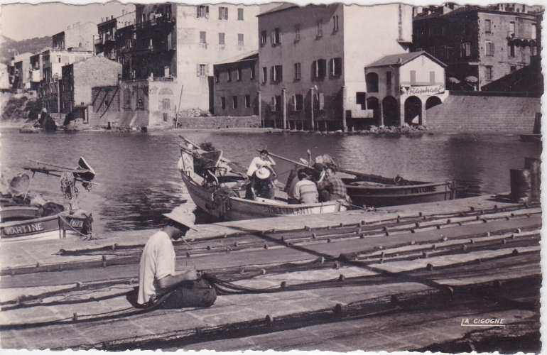 CPSM - PROPRIANO - Pêcheurs Raccommodant les Filets.