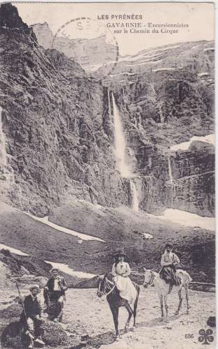 CPA - GAVARNIE - Excursionnistes sur le Chemin du Cirque.