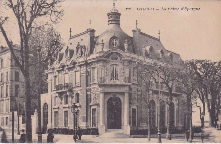 CPA - VERSAILLES - La Caisse d'Epargne.