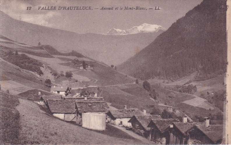 CPA - VALLEE D'HAUTELUCE - Annuit et le Mont Blanc.